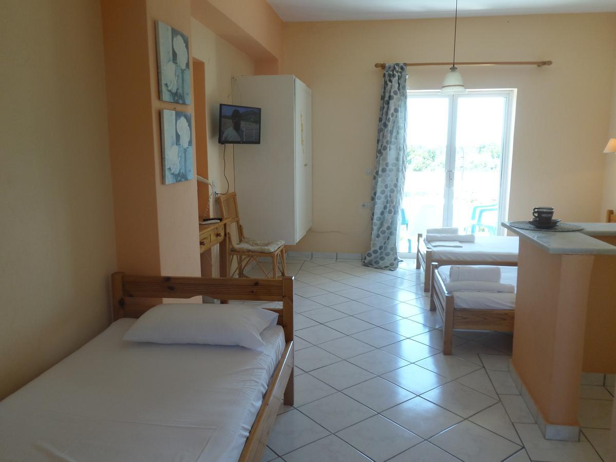 Pansion Tonia Aparthotel Zakynthos Town Exterior foto