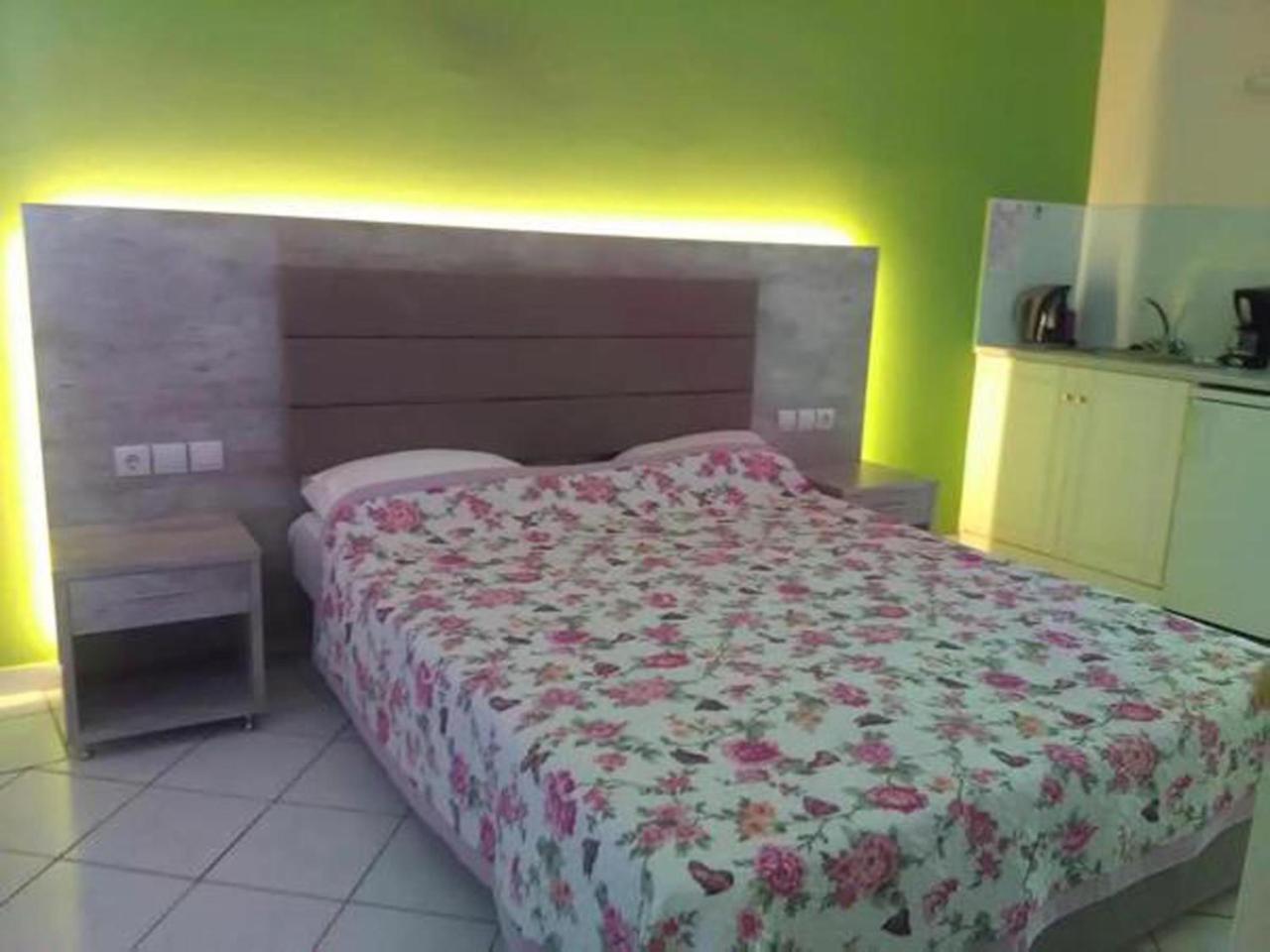 Pansion Tonia Aparthotel Zakynthos Town Exterior foto